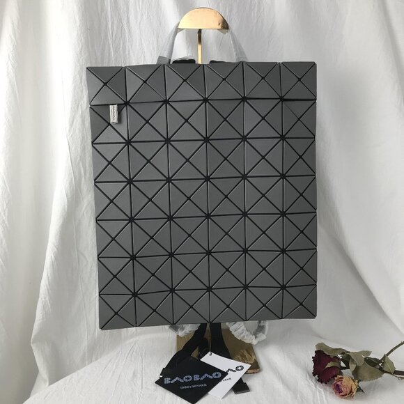 NWT BAO BAO ISSEY MIYAKE FLAT PACK Backpacks GREY - Picture 1 of 10
